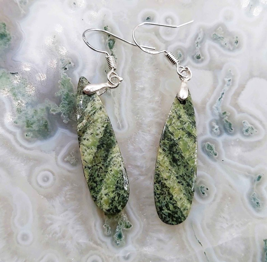 Boucles & Parures reve de bijoux | Boucles D'Oreilles - Chrysotile (Serpentine)