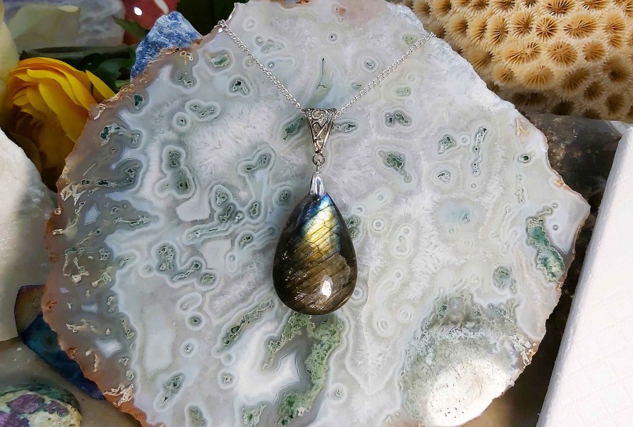 Colliers & Pendentifs reve de bijoux | Superbe Labradorite "Multi-Feux"